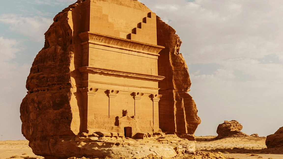 Saudi Arabia Expands National Antiquities Register with 1,516 New Sites