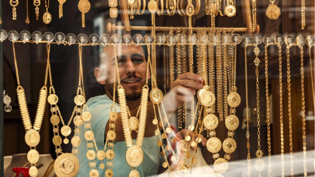 أسعار الذهب في مصر الأحد 16 نوفمبر 2025: تعافٍ نسبي بعد تراجع ملحوظ