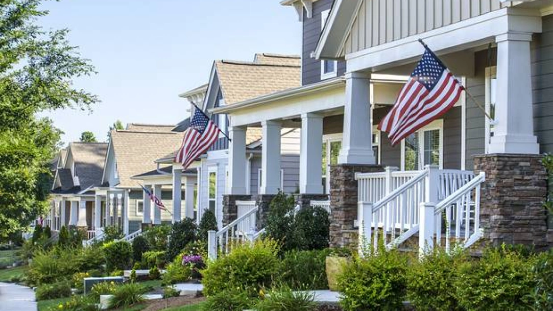 US Housing Sector Faces Challenges Amid Slowing Labor Market