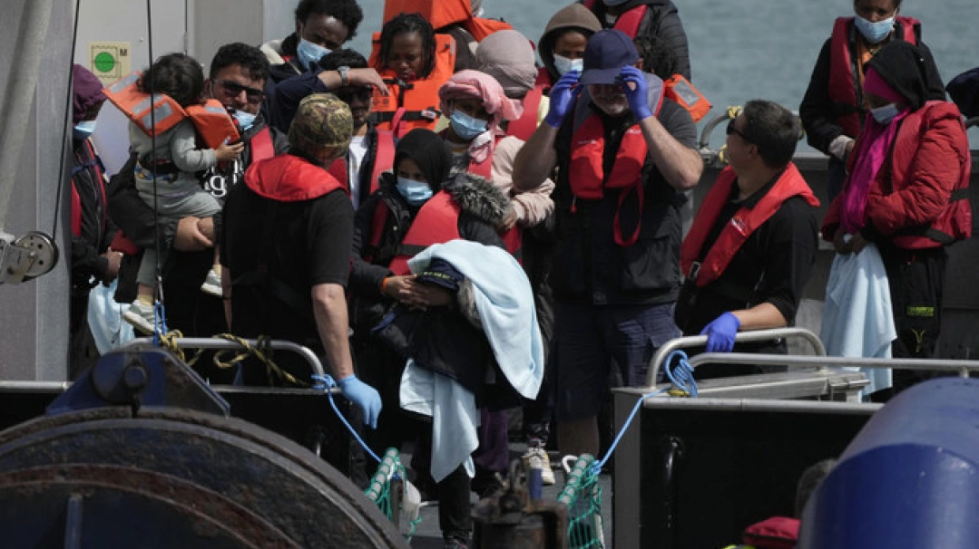 ONS Revises UK Net Migration for 2024 Down by 20% Due to Higher Emigration