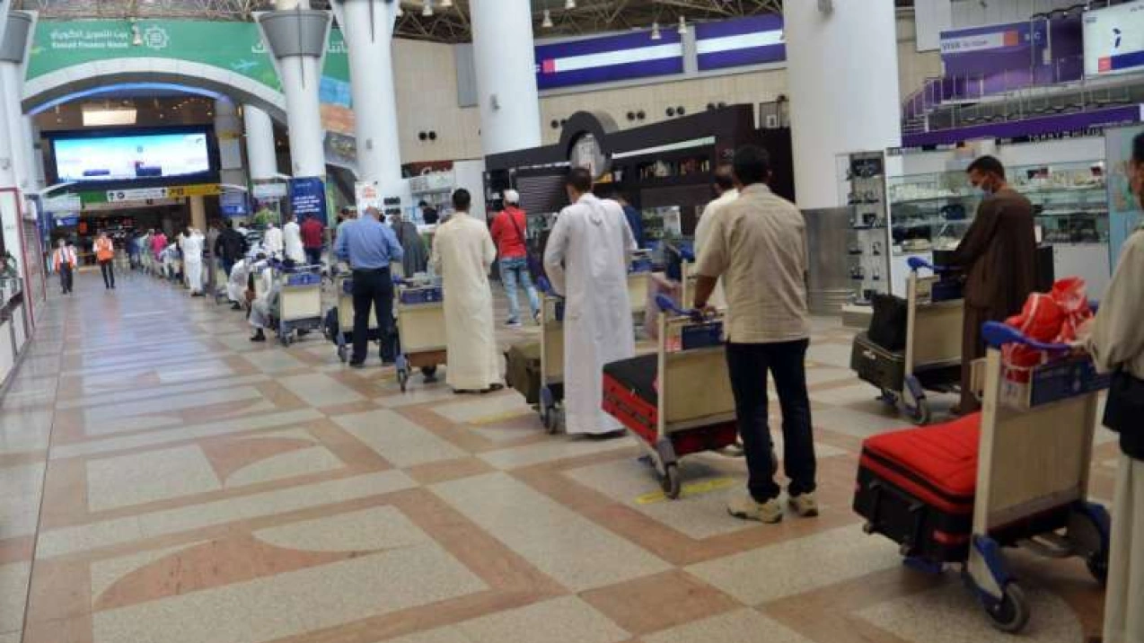 توضيح ثلاث حالات للإبعاد الإداري للوافدين من الكويت وفق تعديلات جديدة