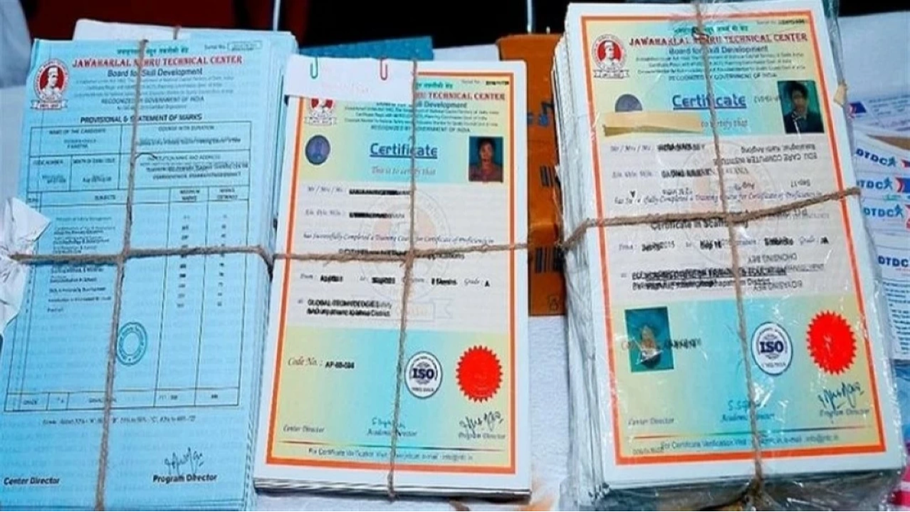 Breaking news: Reports of a large-scale review of expatriate qualifications following the qualifications fraud scandal in India