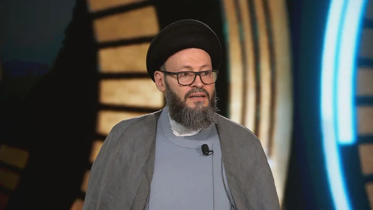 الأمين العام للمجلس الإسلامي العربي يدعو السيستاني بفرض الحجر على نصر الله