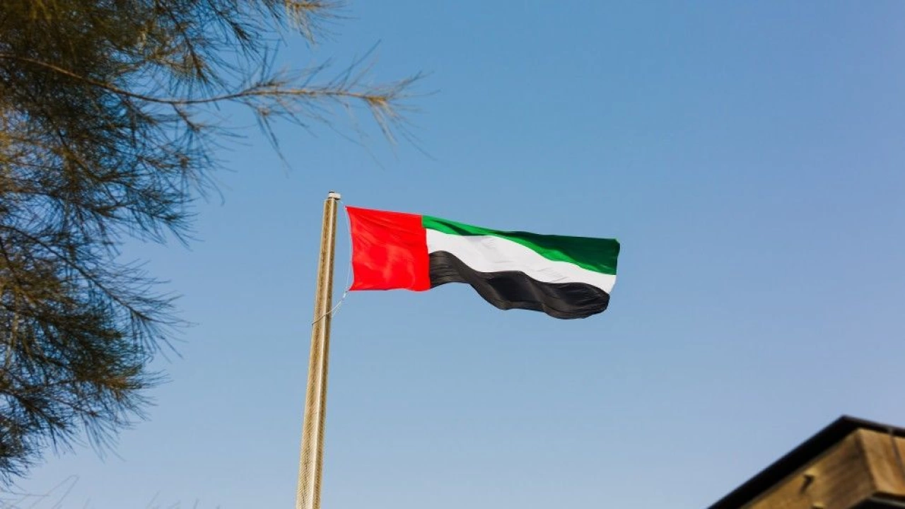 الإمارات تدين الاعتداء الغاشم على مقر سفيرها في السودان
