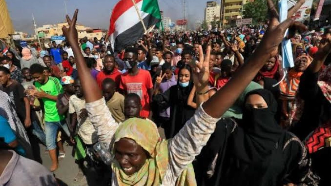 السودان على حافة الفوضى: اتهامات بقتل جماعي واعتقالات عشوائية في الخرطوم