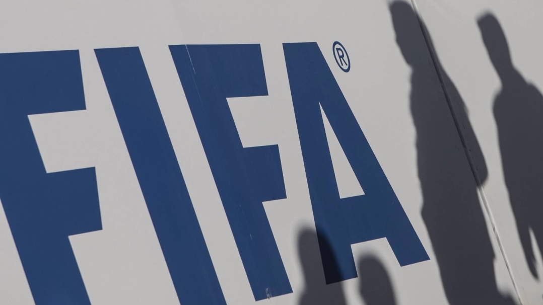 الفيفا تحقق في إمكانية إيقاف الاتحاد الإسرائيلي لكرة القدم