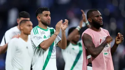 رياض محرز يحتفل بتأهل أهلي جدة لنهائي دوري أبطال آسيا
