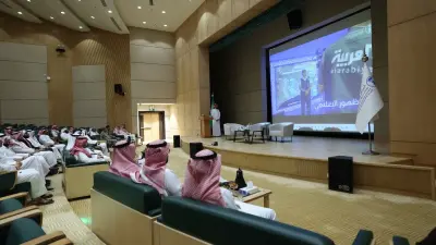 ممثلون من جهات حكومية وميدانية يجتمعون في ورشة عمل عن الأثر المناخي