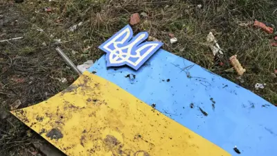 جنود من حرس الحدود الأوكراني يرتدون أقنعة طبية