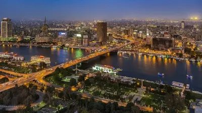 العاصمة المصرية القاهرة أثناء الغسق