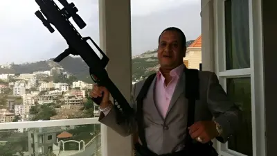 صبري نخنوخ أثناء اعتقاله من قبل الشرطة المصرية