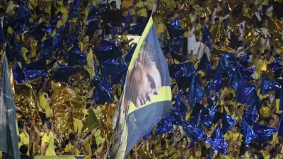 اللاعب البرتغالي سامو كوستا أثناء تقديمه كنجم جديد لنادي النصر السعودي