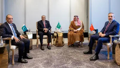 اجتماع قيادات عسكرية سعودية وتركية وباكستانية