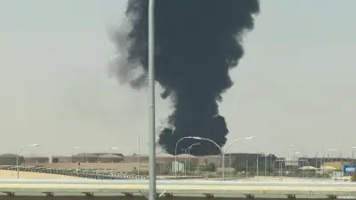 مطارا أبها والملك خالد الدوليان في سياق الاعتداءين
