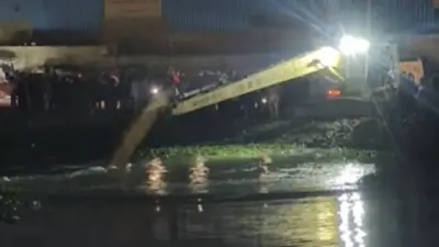 حادث انقلاب سيارة داخل ترعة المريوطية في الجيزة