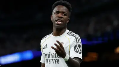 فينيسيوس جونيور لاعب ريال مدريد في سياق قرار إيقافه أربع مباريات