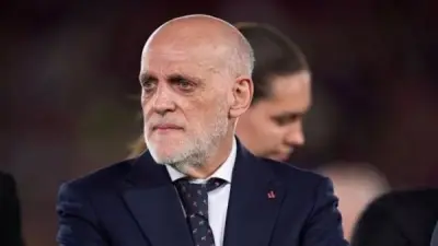 خافيير تيباس وريال مدريد في سياق خبر عن تصريحات مثيرة للجدل