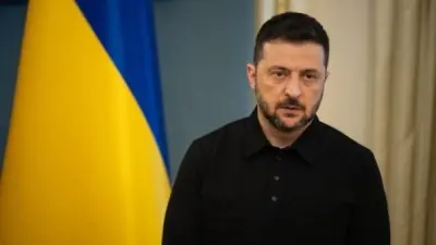 الرئيس الأوكراني فولوديمير زيلينسكي في سياق إعلان استئناف تبادل المعلومات الاستخباراتية مع الولايات المتحدة