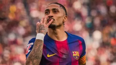 رافينيا لاعب برشلونة