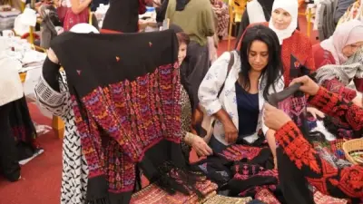 بازار فلسطيني بعنوان «تراث وهوية» للتعريف بالثقافة والموروث الشعبي الفلسطيني