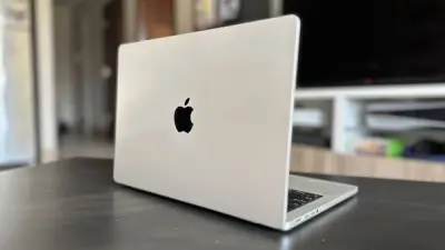 حاسوب MacBook Pro الجديد من آبل