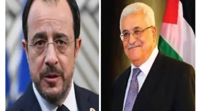 محمود عباس والرئيس القبرصي نيكوس خريستودوليدس خلال مباحثات في نيقوسيا