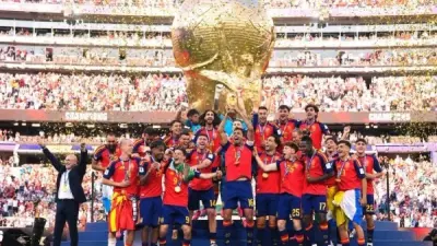 منتخب إسبانيا المتوج بلقب كأس العالم ومهرجان فيفا تحت 15 عاماً