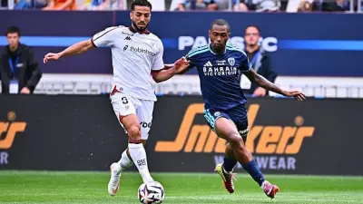 محمد عبد المنعم خلال مشاركة نيس في الفوز على رين بالدوري الفرنسي