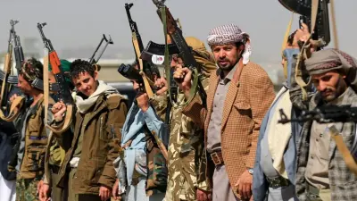 تقرير عن اتهام السفارة الأمريكية الحوثيين بتوجيه إيرادات عام 2023 إلى الحروب
