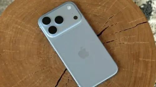 آبل تعالج خللاً محدوداً في iPhone 18 Pro Max على شبكة AT&T