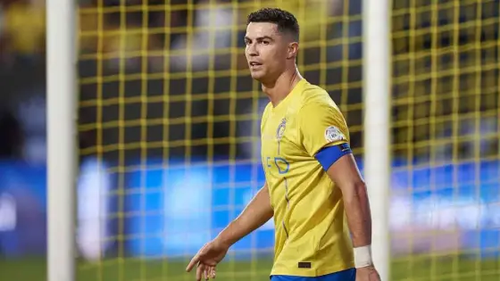 اقتراح إعارة رونالدو للهلال لتعزيز فرصه في كأس العالم للأندية