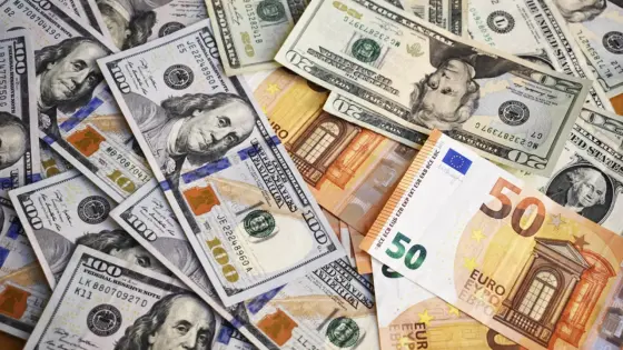 استقرار نسبي في سوق العملات السعودية اليوم 8 مارس 2025
