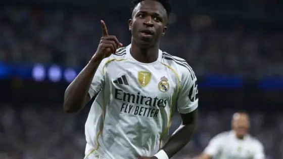 ريال مدريد يخطط لبيع فينيسيوس لتمويل صفقة هالاند