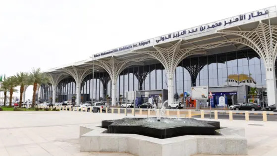 السعودية: تغريم 3 شركات طيران لمخالفات صحية بمطار المدينة المنورة