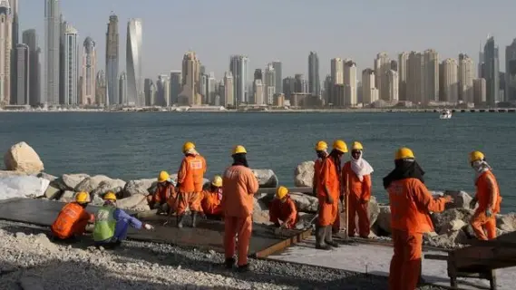 الوافدين في الامارات