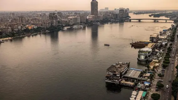 شمس ساطعة فوق سماء القاهرة