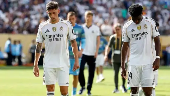 لاعبو ريال مدريد في تدريب الفريق