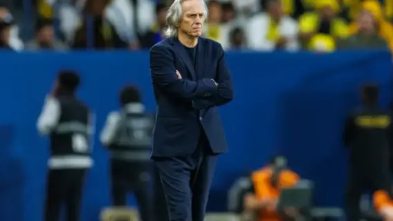مدرب النصر السعودي جورجي جيسوس خلال مباراة