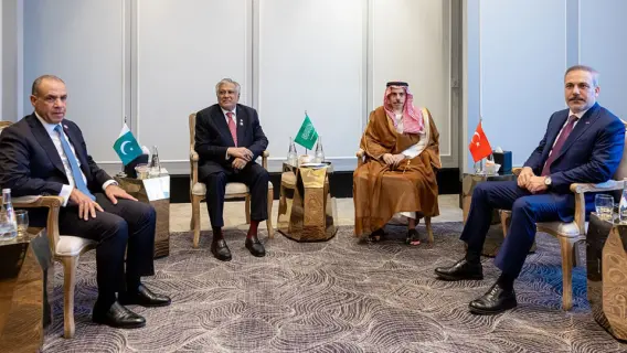اجتماع قيادات عسكرية سعودية وتركية وباكستانية