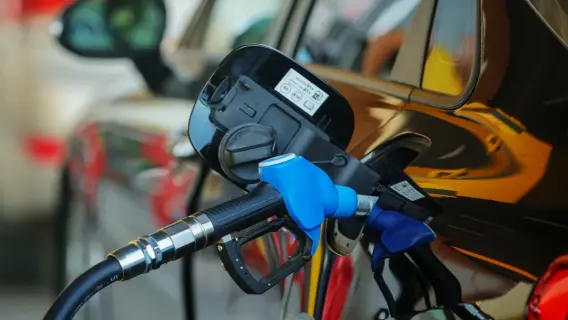 Gas station with falling fuel prices