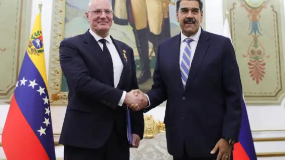 روسيا وفنزويلا توقعان اتفاقيات نفطية وعسكرية مشتركة