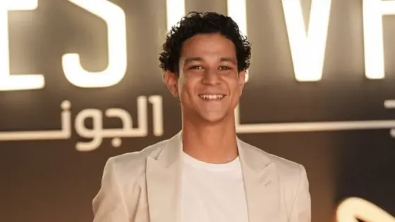 أحمد داش يفاجئ الجمهور بخطوبته