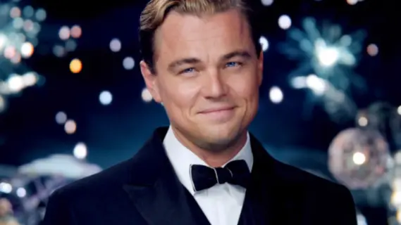 ليوناردو دي كابريو يحتفل بسريه بعيد ميلاده الـ 50 مع نجوم هوليود