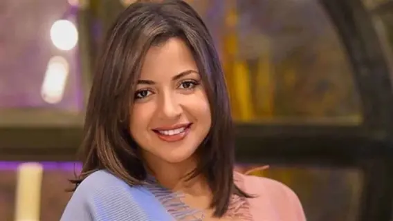 إصابة الفنانة منى فاروق بشلل مؤقت في المعدة