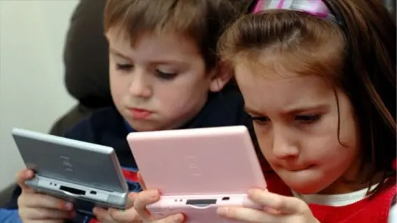 قلق في مصر بسبب لعبة إلكترونية تُعلم الأطفال المقامرة