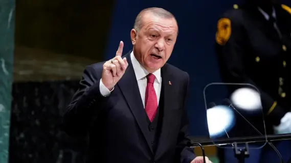 أردوغان: على المسلحين الأكراد بسوريا الاختيار بين إلقاء السلاح أو الموت