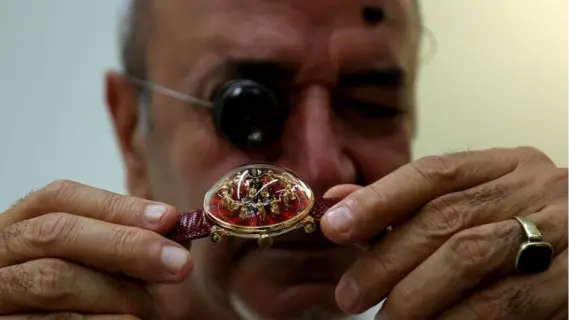 ألبانيا تشارك لأول مرة في المنافسة على جائزة جنيف الكبرى لصناعة الساعات