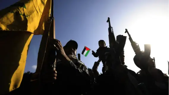 بعد مصادرة الارباح... الحوثيون يتعهدون بتسديد ديون صغار المودعين خلال 17 عام