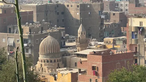 مصر: كشك كهرباء باب النصر يثير الجدل بشأن «التعدي» على الآثار