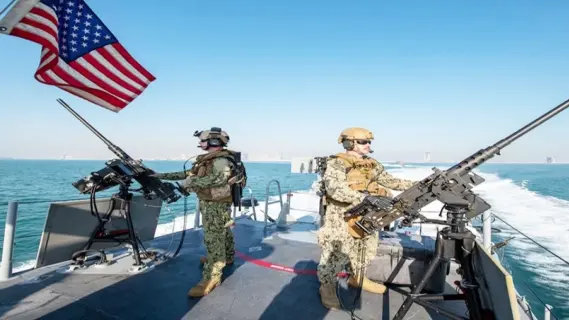 الجيش الأمريكي يستهدف مواقع حوثية في اليمن لمهاجمة السفن